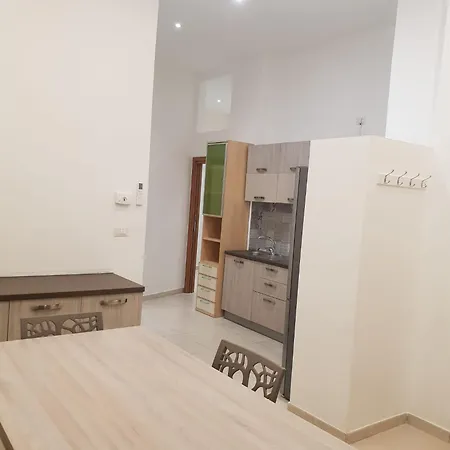 Lucky House Apartment *